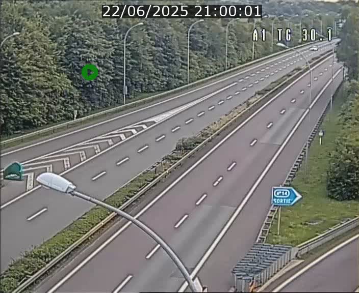 <h2>Traffic live webcam Luxembourg Grevenmacher - A1 direction Luxembourg - BK 30.1</h2>
