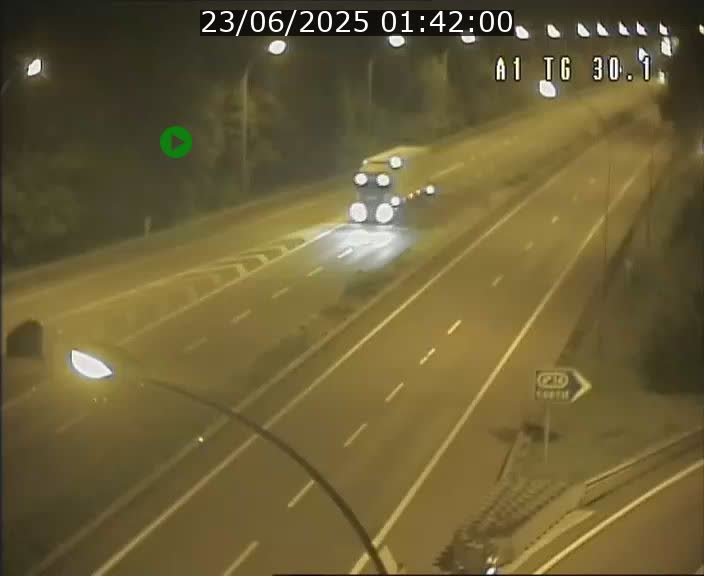<h2>Traffic live webcam Luxembourg Grevenmacher - A1 direction Luxembourg - BK 30.1</h2>