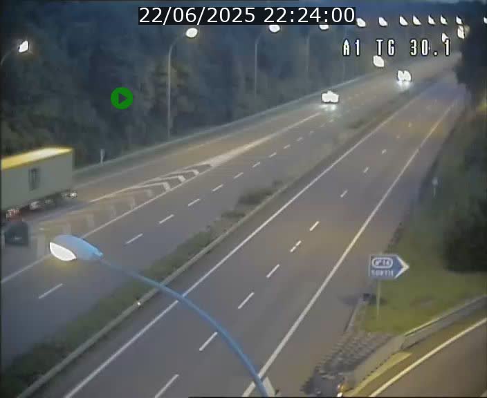 <h2>Traffic live webcam Luxembourg Grevenmacher - A1 direction Luxembourg - BK 30.1</h2>