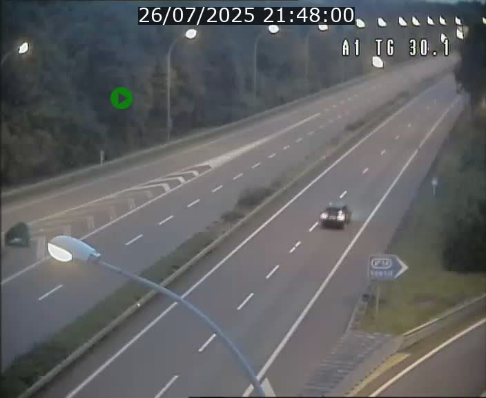 <h2>Traffic live webcam Luxembourg Grevenmacher - A1 direction Luxembourg - BK 30.1</h2>