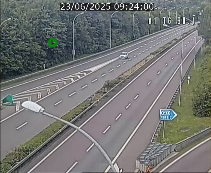 <h2>Traffic live webcam Luxembourg Grevenmacher - A1 direction Luxembourg - BK 30.1</h2>