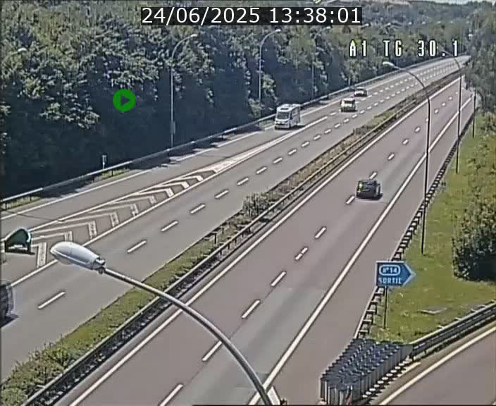 <h2>Traffic live webcam Luxembourg Grevenmacher - A1 direction Luxembourg - BK 30.1</h2>