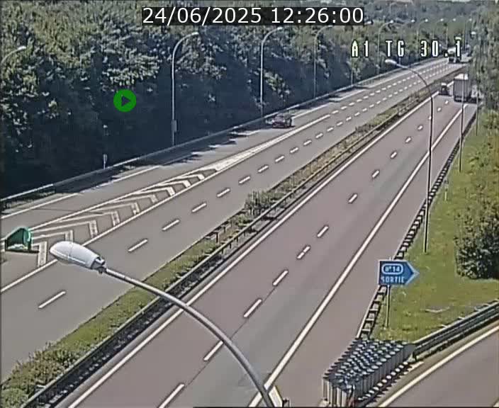 <h2>Traffic live webcam Luxembourg Grevenmacher - A1 direction Luxembourg - BK 30.1</h2>