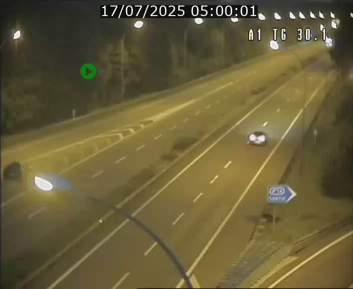 <h2>Traffic live webcam Luxembourg Grevenmacher - A1 direction Luxembourg - BK 30.1</h2>