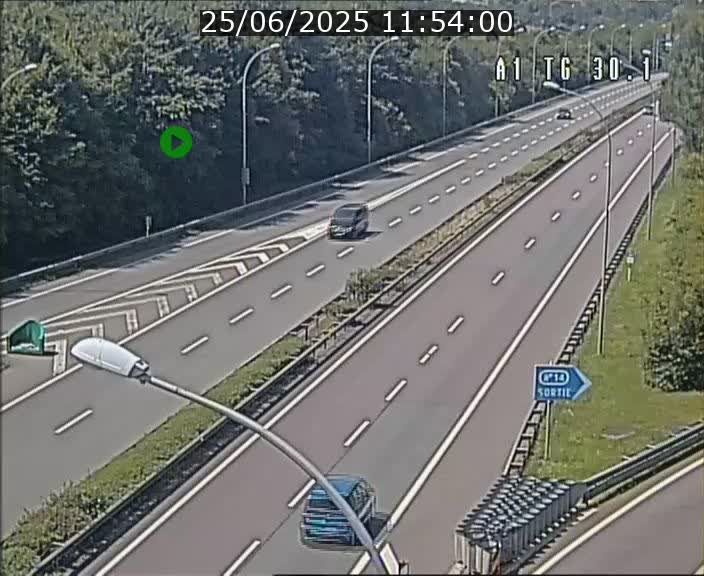 <h2>Traffic live webcam Luxembourg Grevenmacher - A1 direction Luxembourg - BK 30.1</h2>