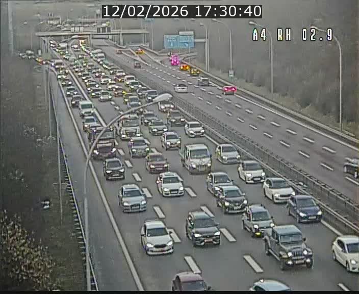 <h2>Webcam traffic A4 Luxembourg - BK 2.9 - Croix de Cessange (direction Luxembourg)</h2>