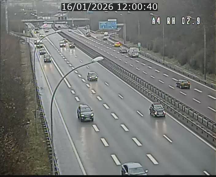 <h2>Webcam traffic A4 Luxembourg - BK 2.9 - Croix de Cessange (direction Luxembourg)</h2>