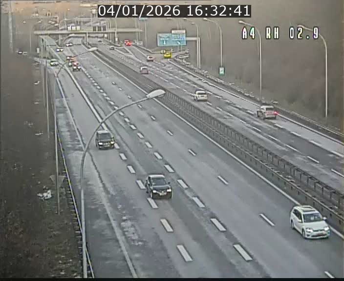<h2>Webcam traffic A4 Luxembourg - BK 2.9 - Croix de Cessange (direction Luxembourg)</h2>