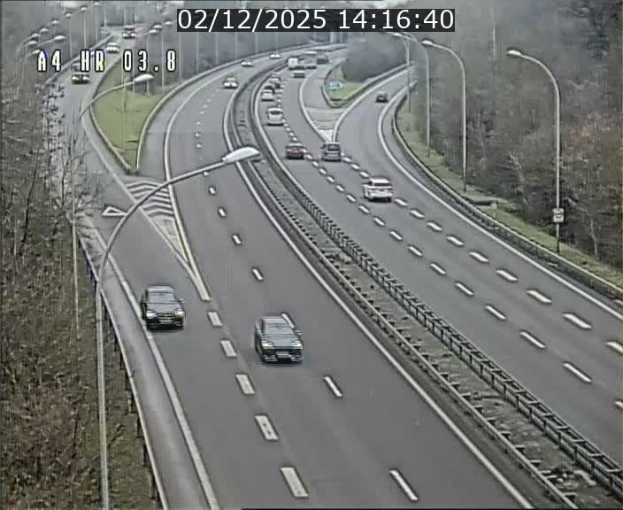 <h2>Webcam traffic A4 Luxembourg - BK 3.8 - Leudelange (direction Esch sur Alzette)</h2>