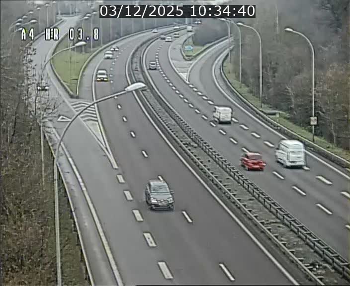 <h2>Webcam traffic A4 Luxembourg - BK 3.8 - Leudelange (direction Esch sur Alzette)</h2>