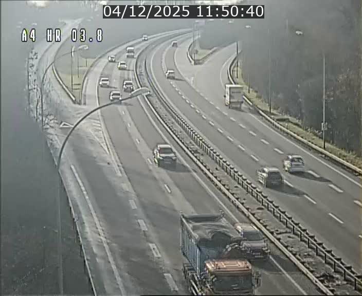 <h2>Webcam traffic A4 Luxembourg - BK 3.8 - Leudelange (direction Esch sur Alzette)</h2>