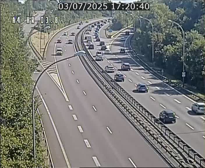 <h2>Webcam traffic A4 Luxembourg - BK 3.8 - Leudelange (direction Esch sur Alzette)</h2>
