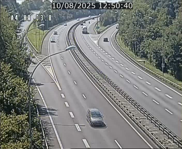 <h2>Webcam traffic A4 Luxembourg - BK 3.8 - Leudelange (direction Esch sur Alzette)</h2>