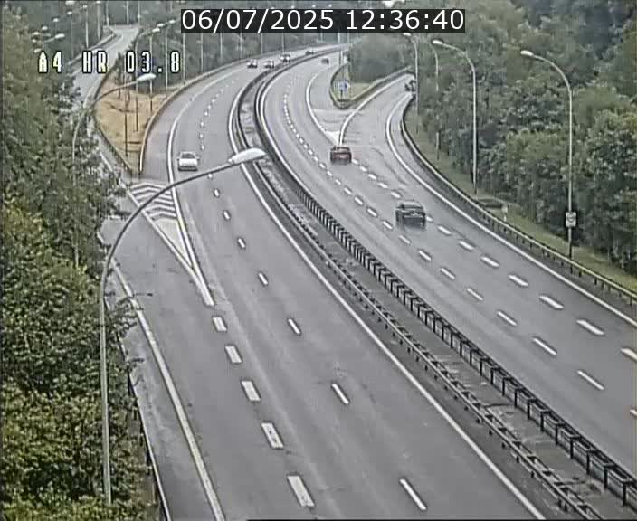 <h2>Webcam traffic A4 Luxembourg - BK 3.8 - Leudelange (direction Esch sur Alzette)</h2>