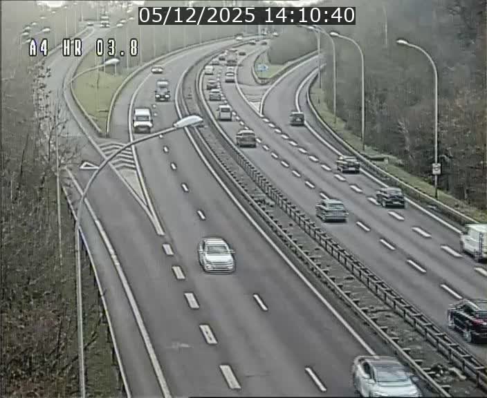 <h2>Webcam traffic A4 Luxembourg - BK 3.8 - Leudelange (direction Esch sur Alzette)</h2>