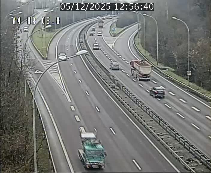 <h2>Webcam traffic A4 Luxembourg - BK 3.8 - Leudelange (direction Esch sur Alzette)</h2>