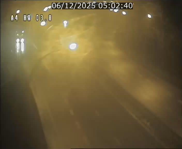 <h2>Webcam traffic A4 Luxembourg - BK 3.8 - Leudelange (direction Esch sur Alzette)</h2>