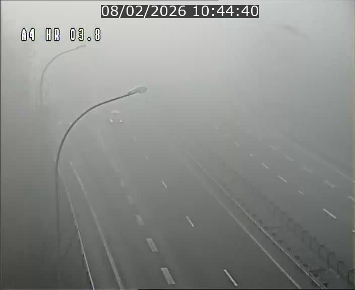 <h2>Webcam traffic A4 Luxembourg - BK 3.8 - Leudelange (direction Esch sur Alzette)</h2>