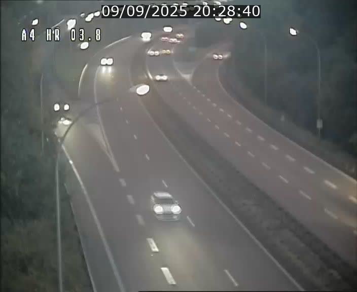<h2>Webcam traffic A4 Luxembourg - BK 3.8 - Leudelange (direction Esch sur Alzette)</h2>