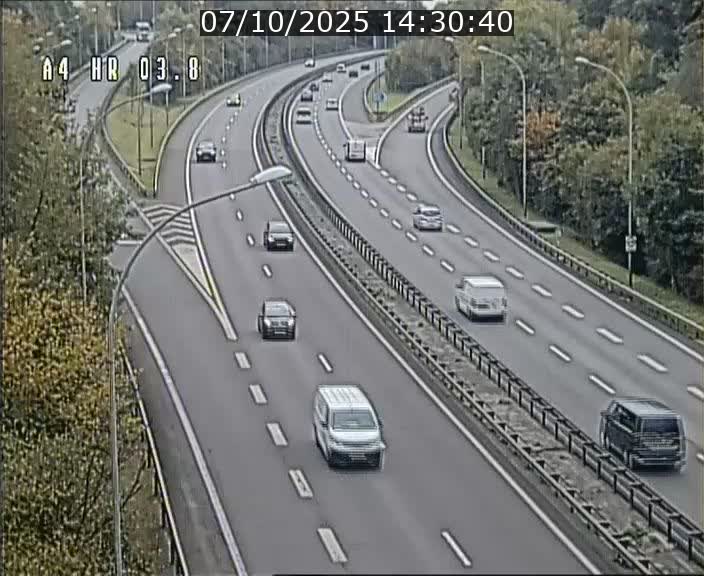 <h2>Webcam traffic A4 Luxembourg - BK 3.8 - Leudelange (direction Esch sur Alzette)</h2>