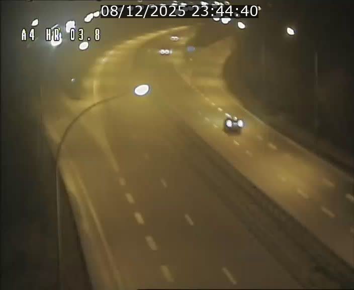 <h2>Webcam traffic A4 Luxembourg - BK 3.8 - Leudelange (direction Esch sur Alzette)</h2>