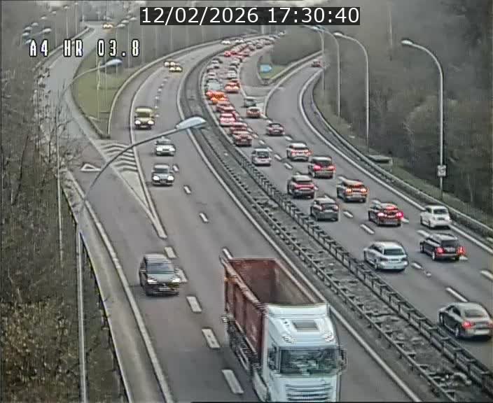 <h2>Webcam traffic A4 Luxembourg - BK 3.8 - Leudelange (direction Esch sur Alzette)</h2>