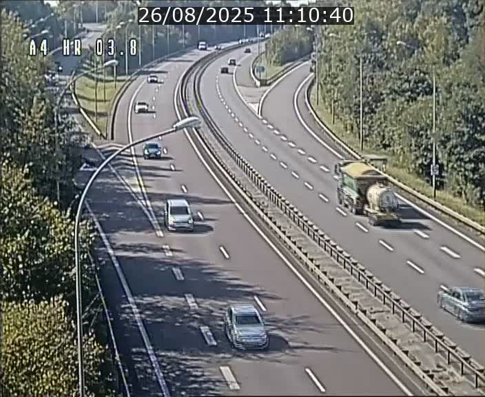 <h2>Webcam traffic A4 Luxembourg - BK 3.8 - Leudelange (direction Esch sur Alzette)</h2>