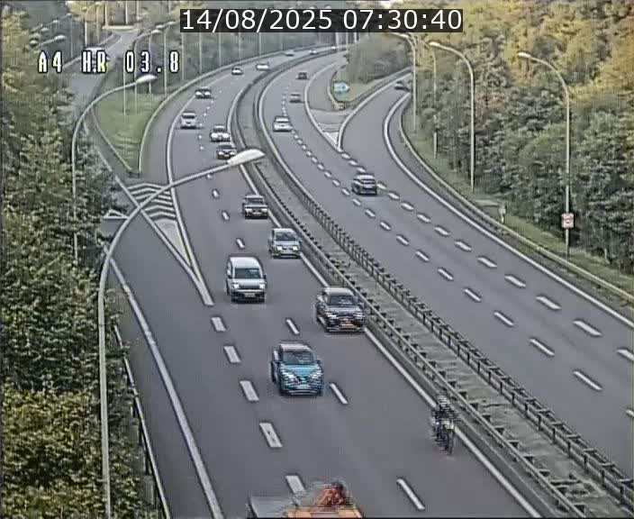 <h2>Webcam traffic A4 Luxembourg - BK 3.8 - Leudelange (direction Esch sur Alzette)</h2>