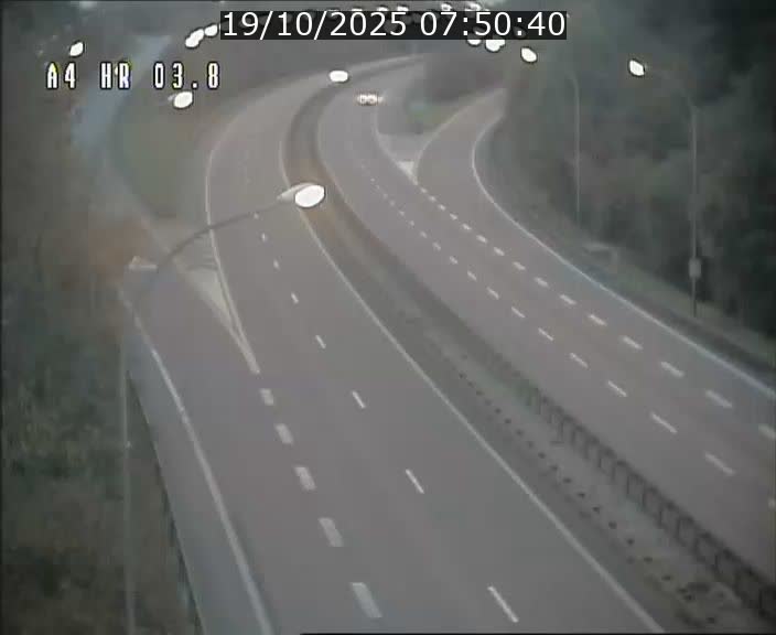 <h2>Webcam traffic A4 Luxembourg - BK 3.8 - Leudelange (direction Esch sur Alzette)</h2>