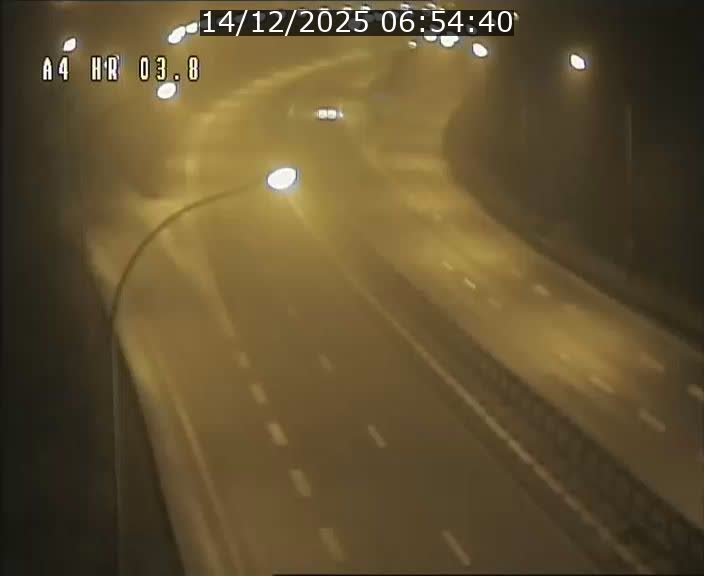 <h2>Webcam traffic A4 Luxembourg - BK 3.8 - Leudelange (direction Esch sur Alzette)</h2>