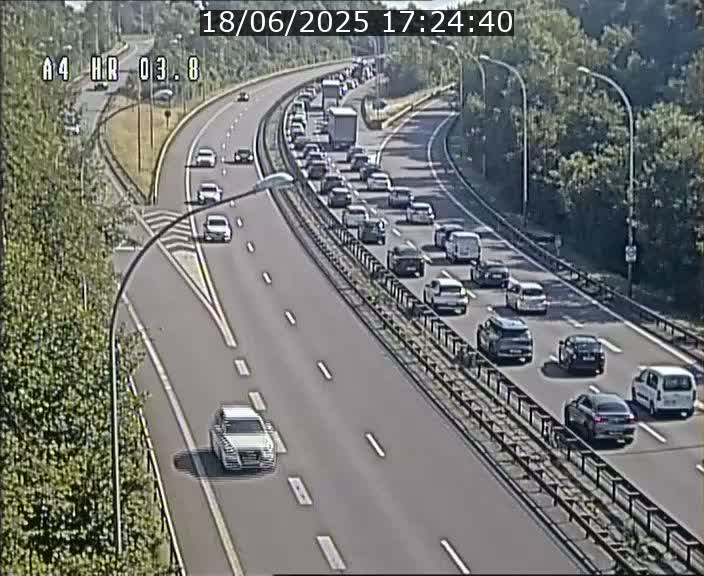 Webcam traffic A4 Luxembourg - BK 3.8 - Leudelange (direction Esch sur Alzette)