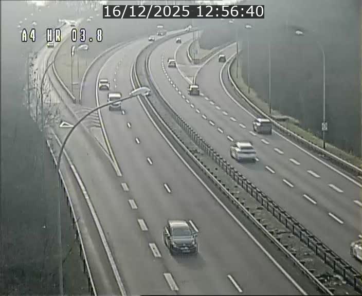<h2>Webcam traffic A4 Luxembourg - BK 3.8 - Leudelange (direction Esch sur Alzette)</h2>