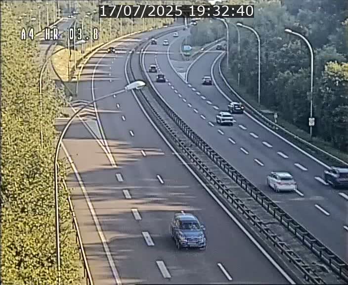 <h2>Webcam traffic A4 Luxembourg - BK 3.8 - Leudelange (direction Esch sur Alzette)</h2>