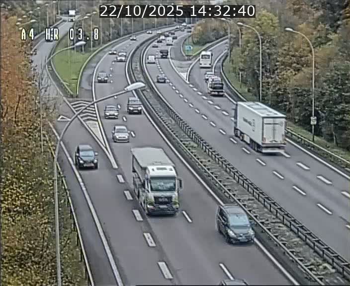 <h2>Webcam traffic A4 Luxembourg - BK 3.8 - Leudelange (direction Esch sur Alzette)</h2>