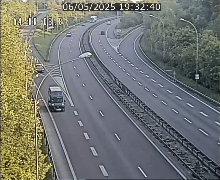 Webcam traffic A4 Luxembourg - BK 3.8 - Leudelange (direction Esch sur Alzette)