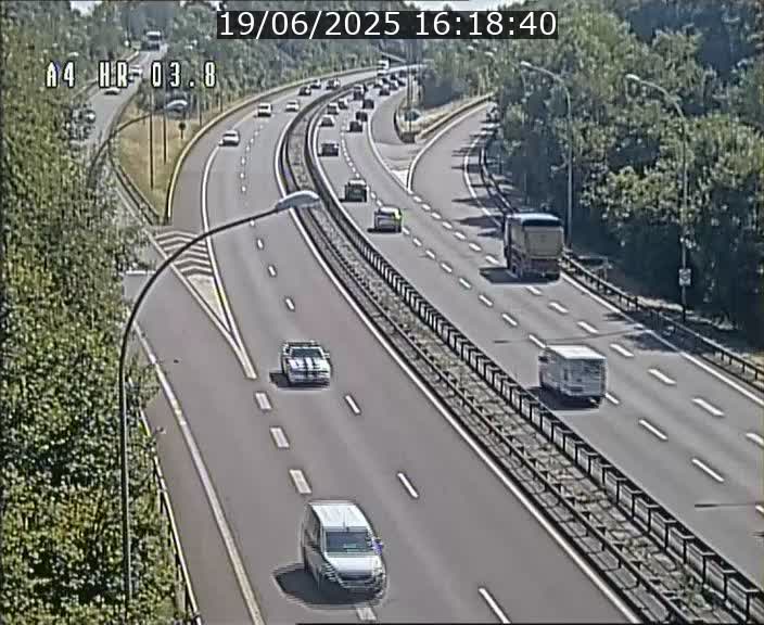 Webcam traffic A4 Luxembourg - BK 3.8 - Leudelange (direction Esch sur Alzette)