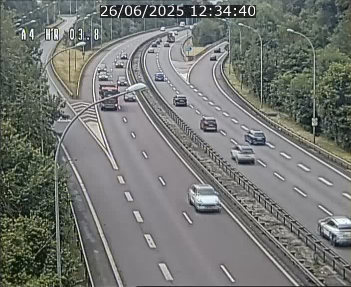 Webcam traffic A4 Luxembourg - BK 3.8 - Leudelange (direction Esch sur Alzette)