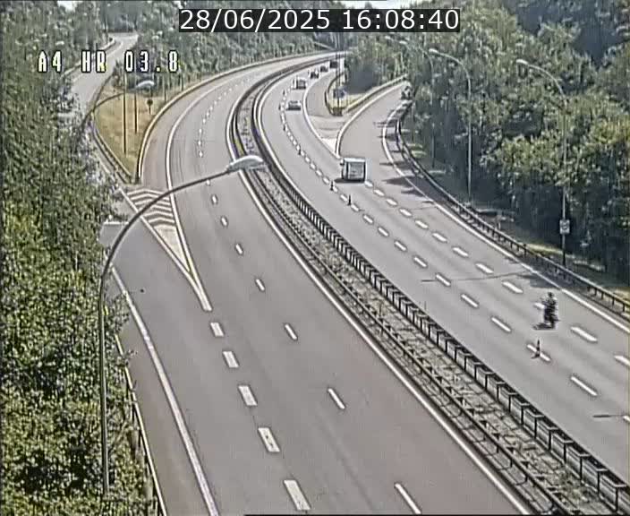 Webcam traffic A4 Luxembourg - BK 3.8 - Leudelange (direction Esch sur Alzette)