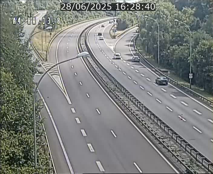 Webcam traffic A4 Luxembourg - BK 3.8 - Leudelange (direction Esch sur Alzette)