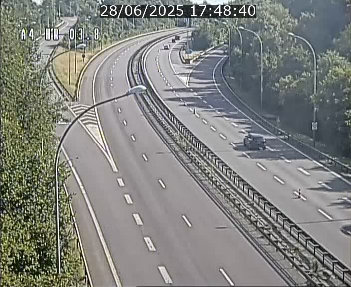 Webcam traffic A4 Luxembourg - BK 3.8 - Leudelange (direction Esch sur Alzette)