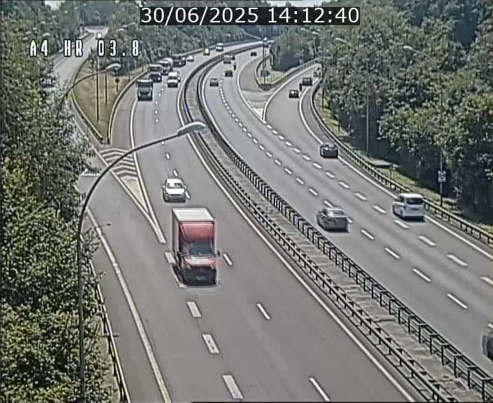Webcam traffic A4 Luxembourg - BK 3.8 - Leudelange (direction Esch sur Alzette)