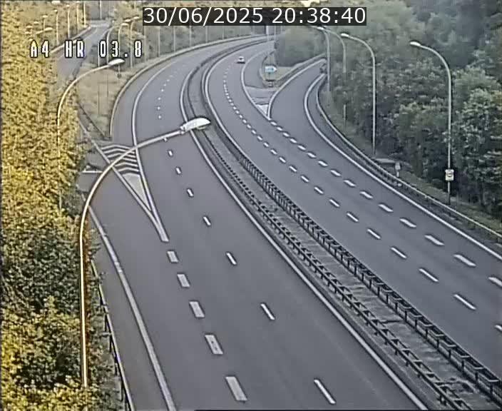 Webcam traffic A4 Luxembourg - BK 3.8 - Leudelange (direction Esch sur Alzette)