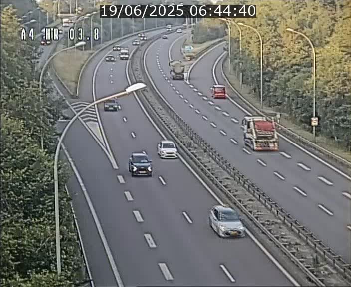 <h2>Webcam traffic A4 Luxembourg - BK 3.8 - Leudelange (direction Esch sur Alzette)</h2>