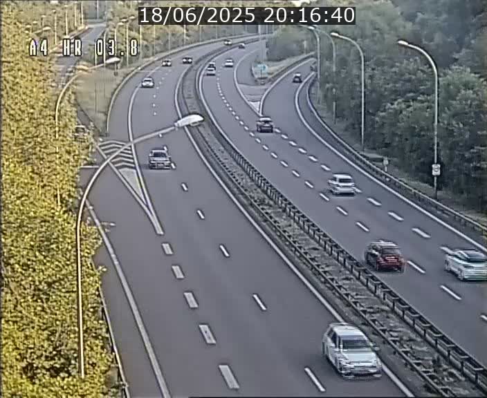 <h2>Webcam traffic A4 Luxembourg - BK 3.8 - Leudelange (direction Esch sur Alzette)</h2>