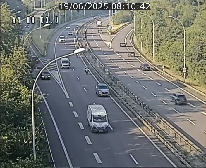 <h2>Webcam traffic A4 Luxembourg - BK 3.8 - Leudelange (direction Esch sur Alzette)</h2>