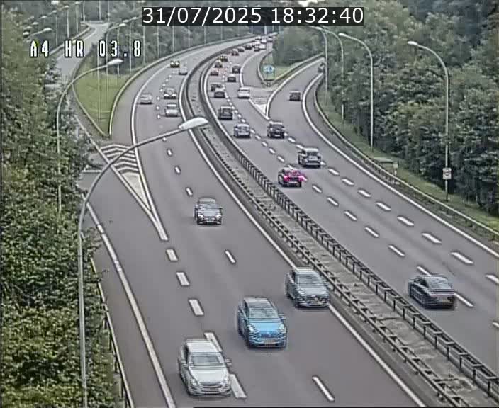 <h2>Webcam traffic A4 Luxembourg - BK 3.8 - Leudelange (direction Esch sur Alzette)</h2>