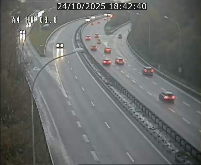 <h2>Webcam traffic A4 Luxembourg - BK 3.8 - Leudelange (direction Esch sur Alzette)</h2>