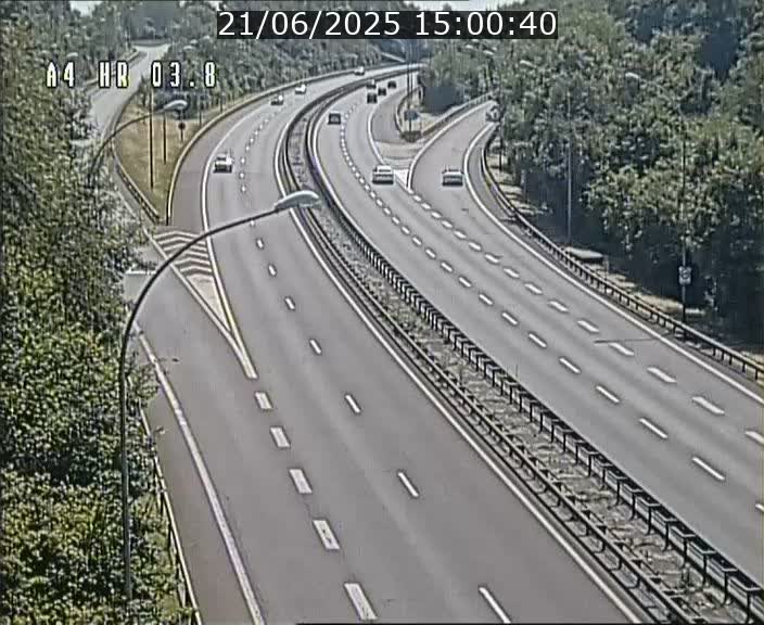 <h2>Webcam traffic A4 Luxembourg - BK 3.8 - Leudelange (direction Esch sur Alzette)</h2>