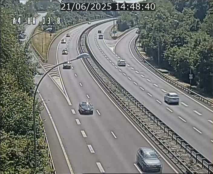 <h2>Webcam traffic A4 Luxembourg - BK 3.8 - Leudelange (direction Esch sur Alzette)</h2>