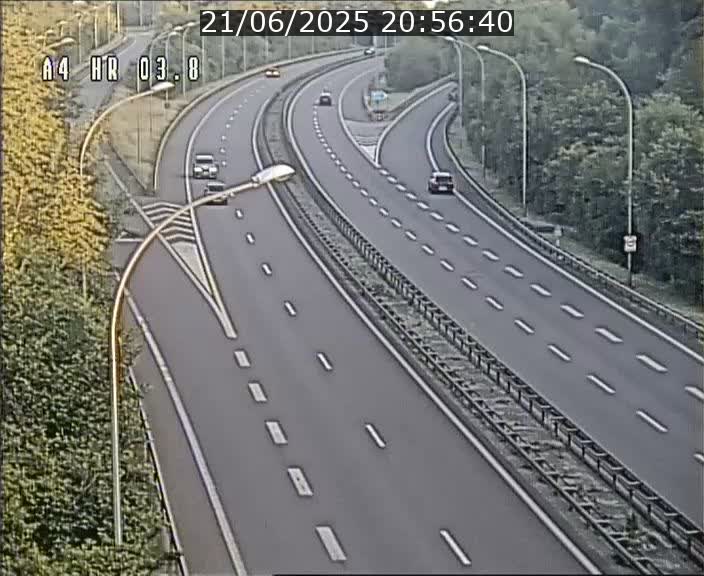 <h2>Webcam traffic A4 Luxembourg - BK 3.8 - Leudelange (direction Esch sur Alzette)</h2>